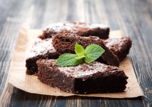 Receita dietética de brownie vegetariano com nozes